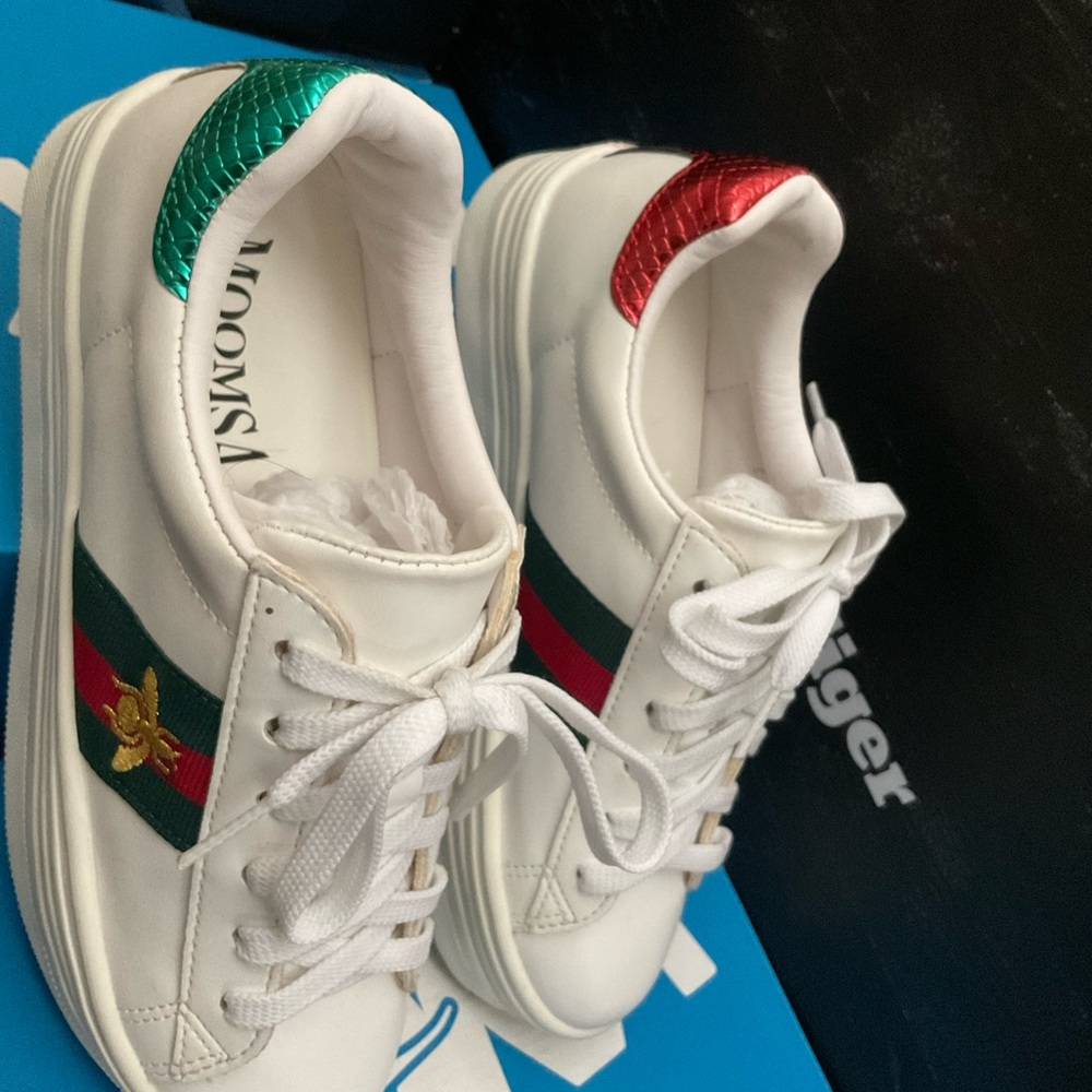 White Sneakers with Red and Green Accents